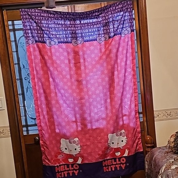 Hello Kitty Window curtain drape panel and bonus fleece blanket - Picture 2 of 14